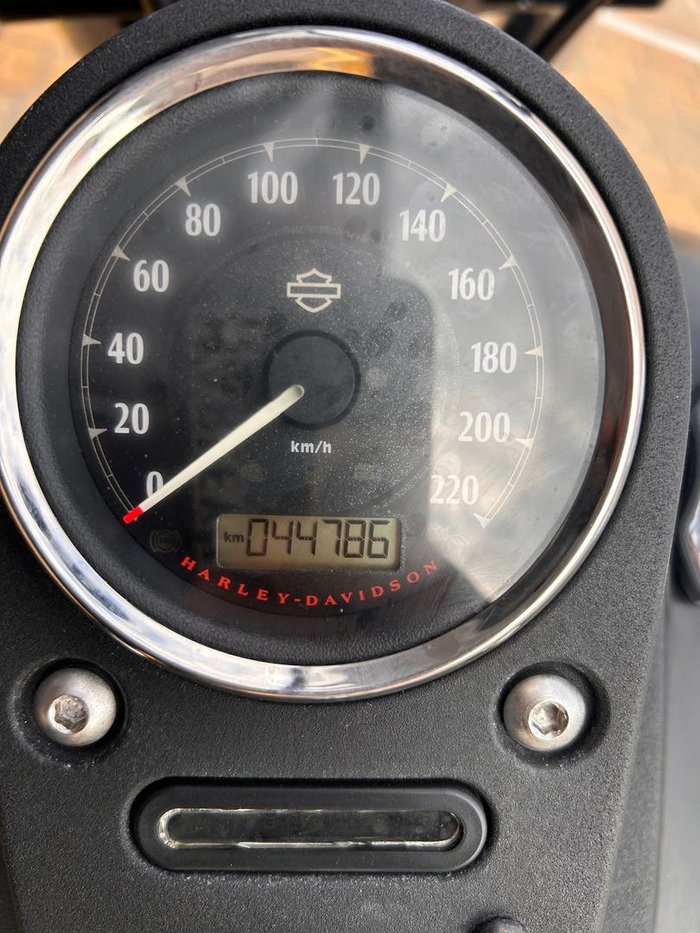 2015 Harley-Davidson Dyna Street Bob Special (FXDBC) Dyna Black