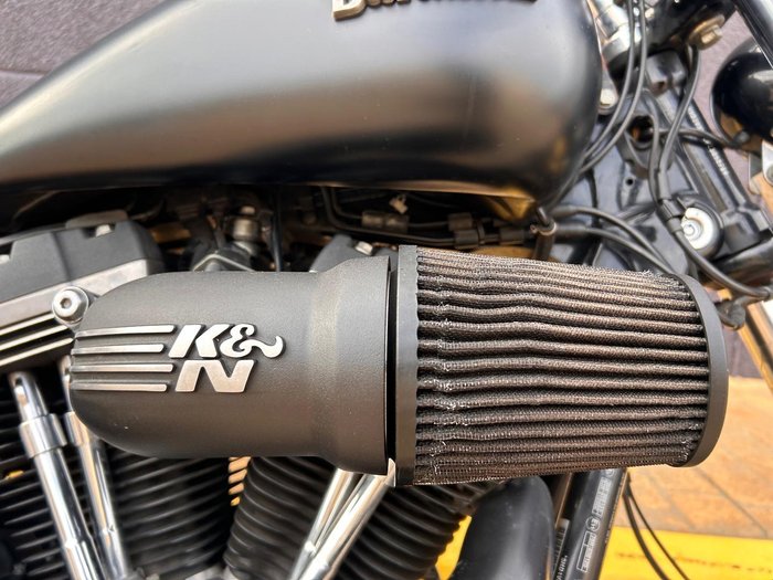 2015 Harley-Davidson Dyna Street Bob Special (FXDBC) Dyna Black