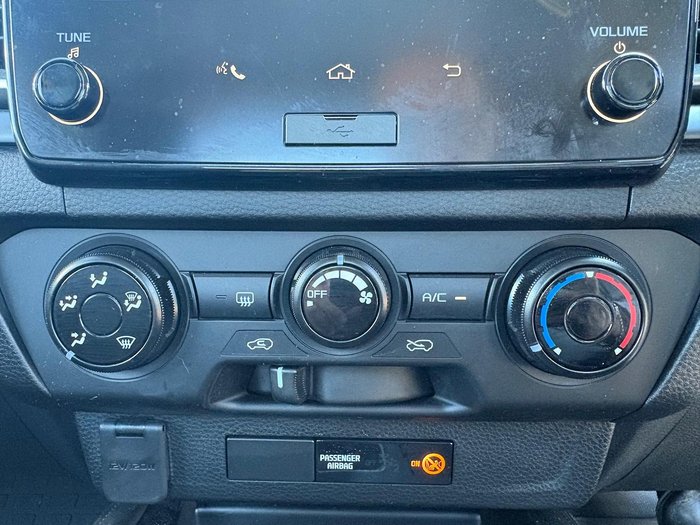 2025 Mazda BT-50 XT