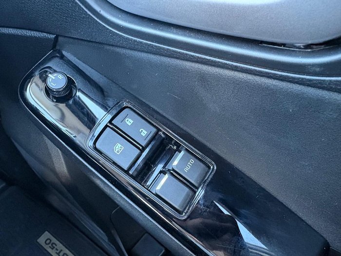 2025 Mazda BT-50 XT