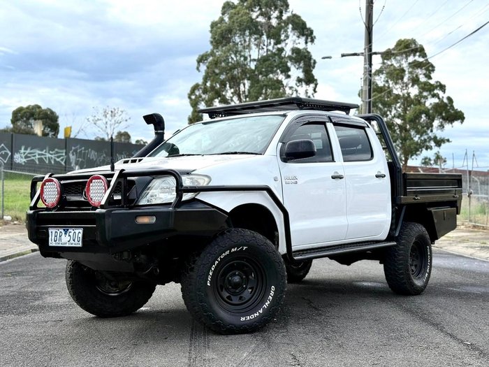 2010 Toyota Hilux SR KUN26R MY10 4X4 Glacier White