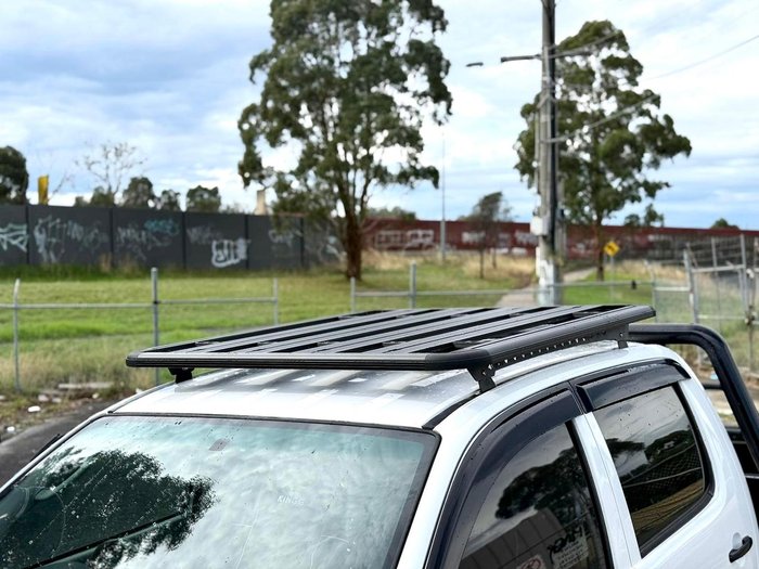2010 Toyota Hilux SR KUN26R MY10 4X4 Glacier White