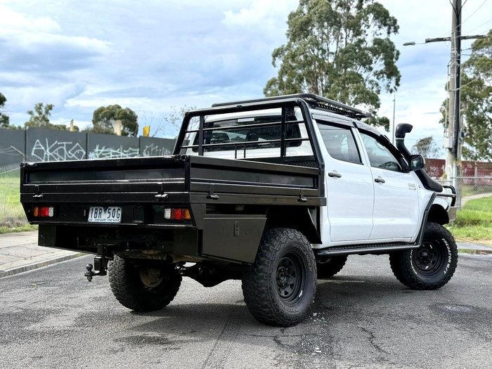 2010 Toyota Hilux SR KUN26R MY10 4X4 Glacier White