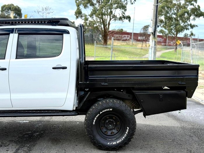 2010 Toyota Hilux SR KUN26R MY10 4X4 Glacier White
