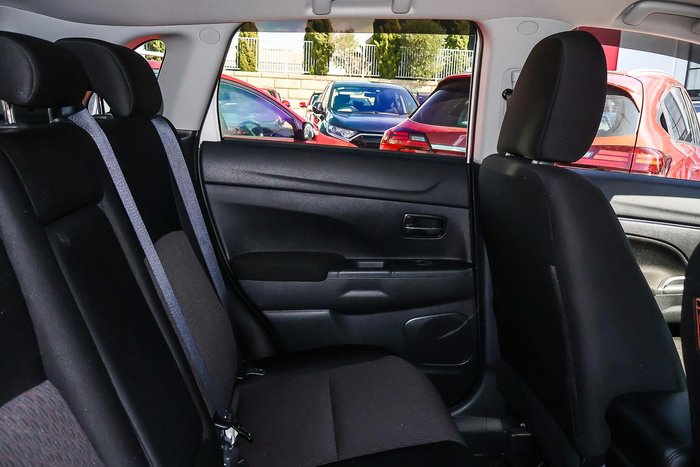 2019 Mitsubishi ASX ES