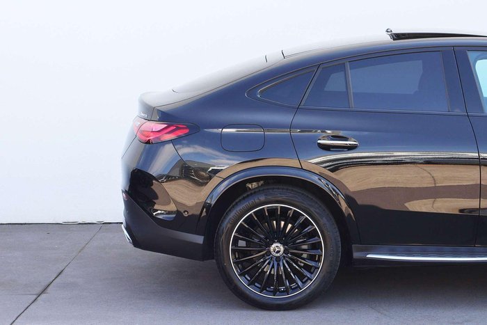 2025 Mercedes-Benz GLC-Class GLC300