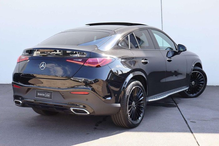 2025 Mercedes-Benz GLC-Class GLC300