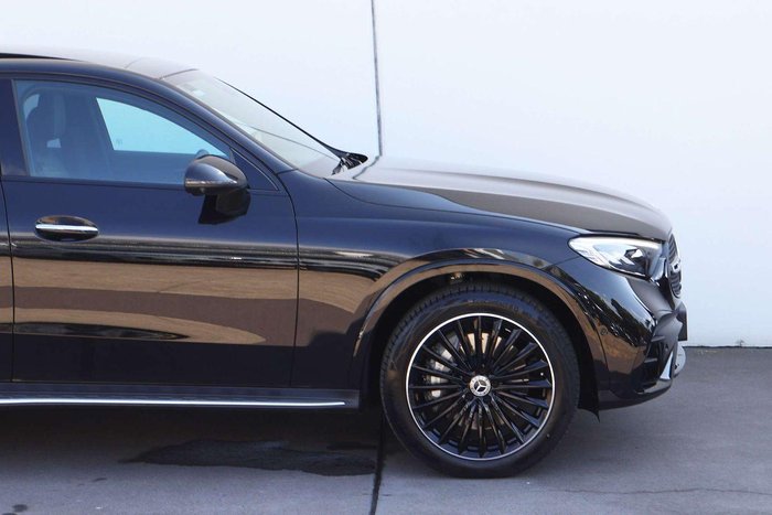 2025 Mercedes-Benz GLC-Class GLC300