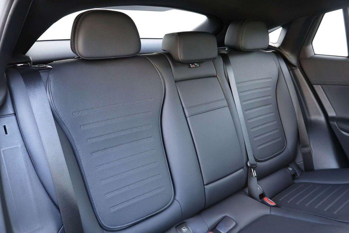 2025 Mercedes-Benz GLC-Class GLC300