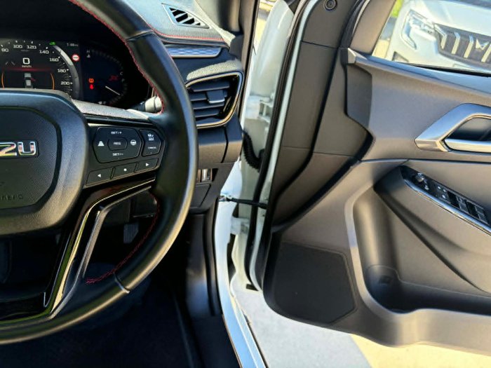 2024 Isuzu D-MAX X-TERRAIN