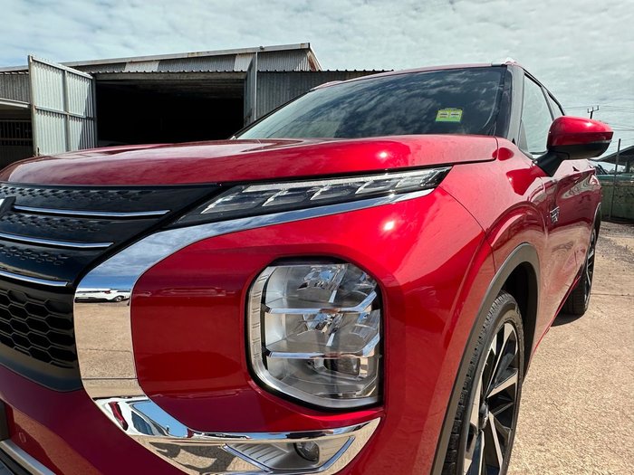 2025 Mitsubishi Outlander PHEV Exceed Tourer