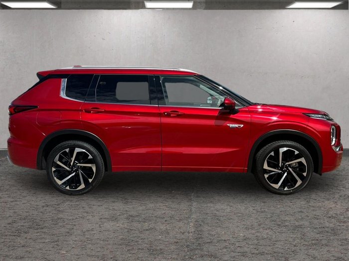 2025 Mitsubishi Outlander Exceed