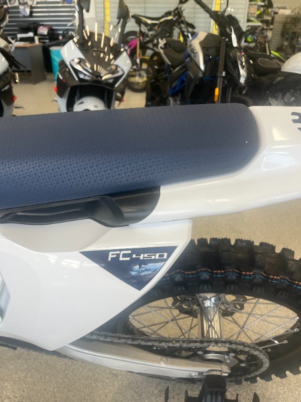 2026 HUSQVARNA FC450 WHITE