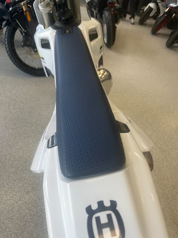 2026 HUSQVARNA TC85 (19/16) BLUE