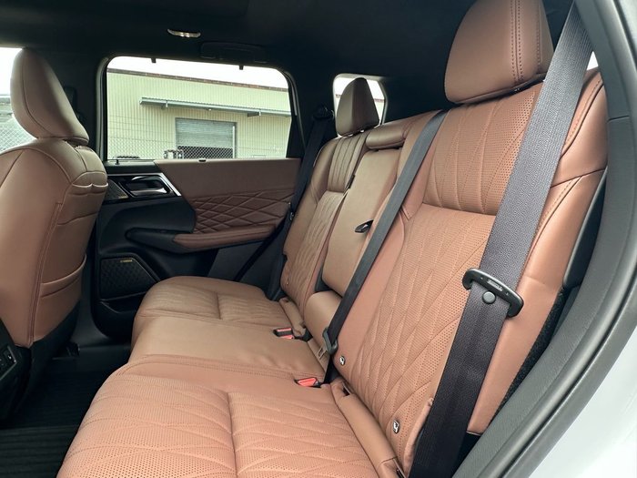 2000 Mitsubishi Outlander