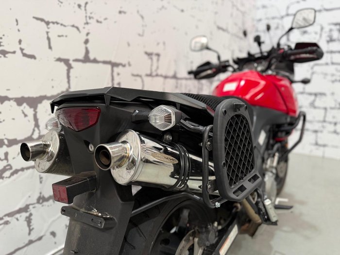 2012 Suzuki V-Strom 1000 (DL1000) V-Strom Red