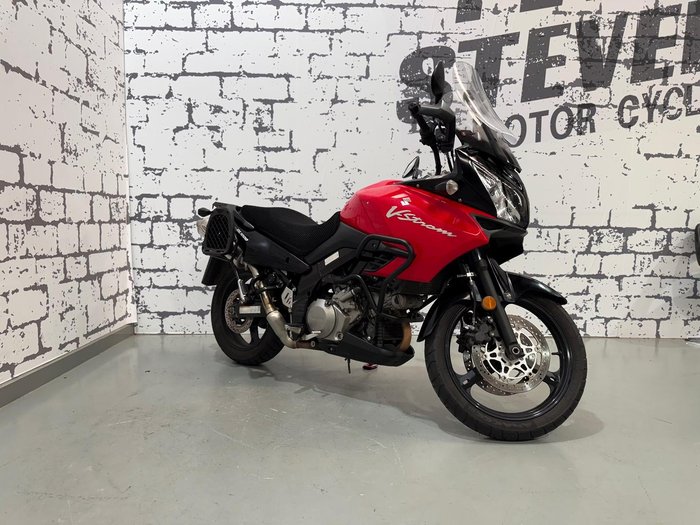 2012 Suzuki V-Strom 1000 (DL1000) V-Strom Red