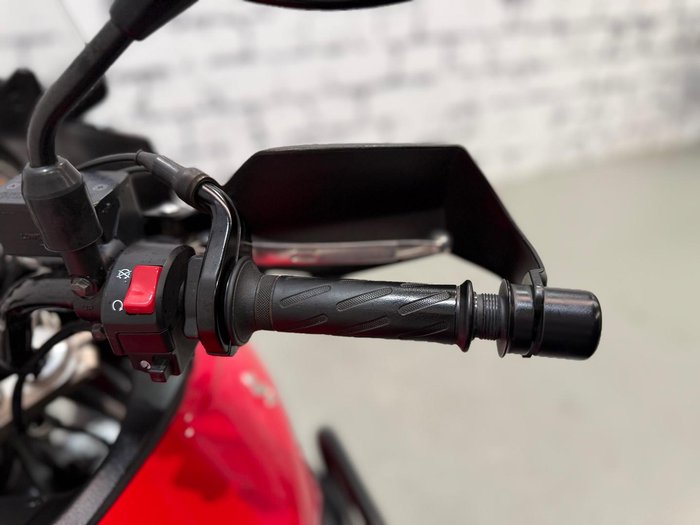 2012 Suzuki V-Strom 1000 (DL1000) V-Strom Red