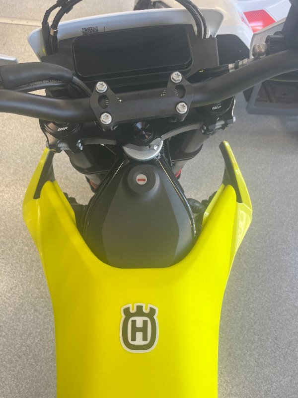 2026 HUSQVARNA 701 SUPERMOTO