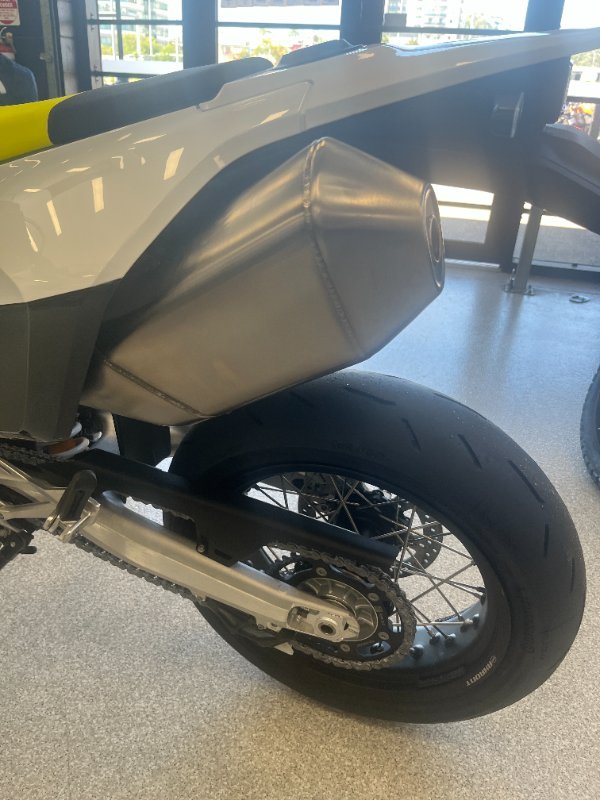 2026 HUSQVARNA 701 SUPERMOTO