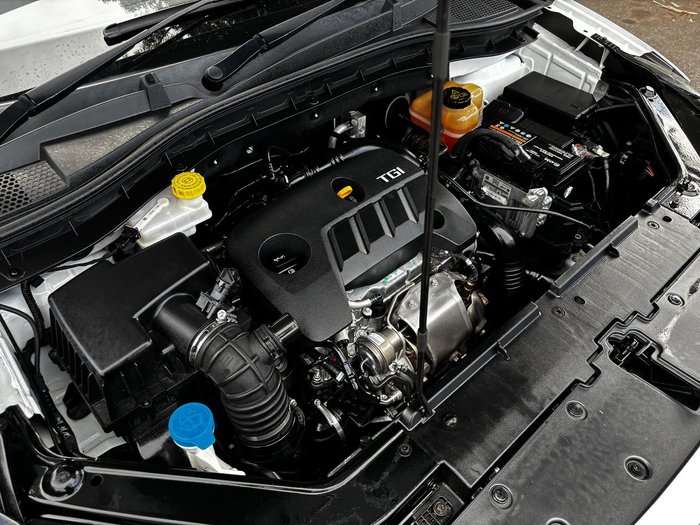 2021 MG ZS Essence AZS1 MY21 Dover White