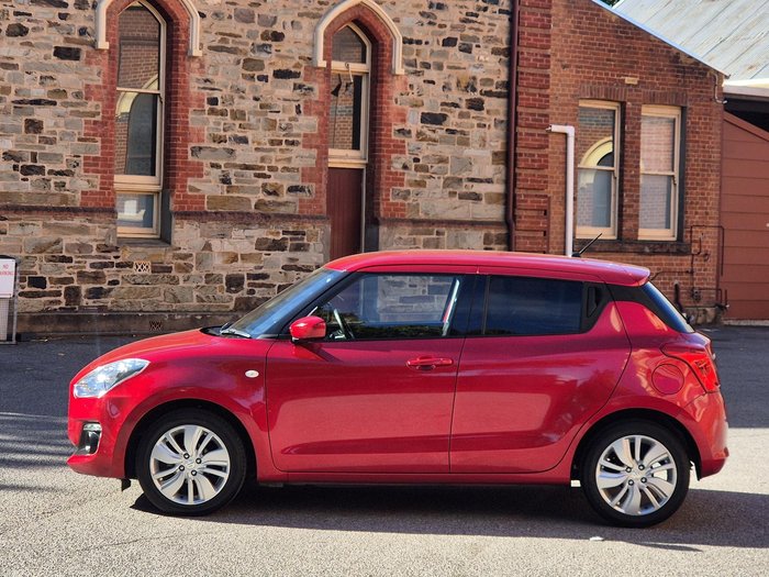 2019 Suzuki Swift GL Navigator