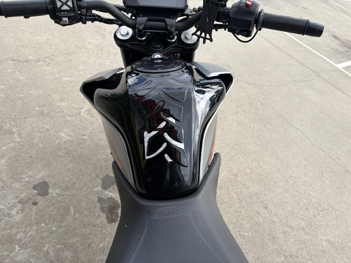 2022 Ktm 390 DUKE Orange