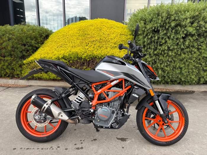 2022 Ktm 390 DUKE Orange
