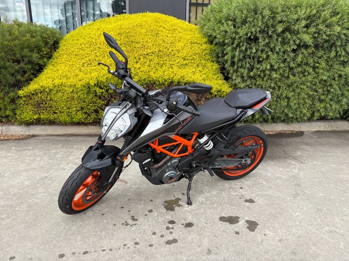 2022 Ktm 390 DUKE Orange