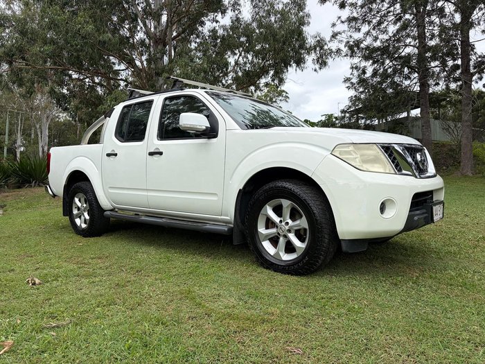 2012 Nissan Navara ST