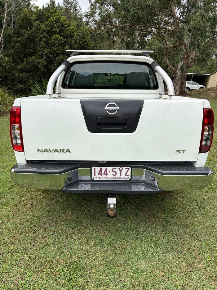2012 Nissan Navara ST