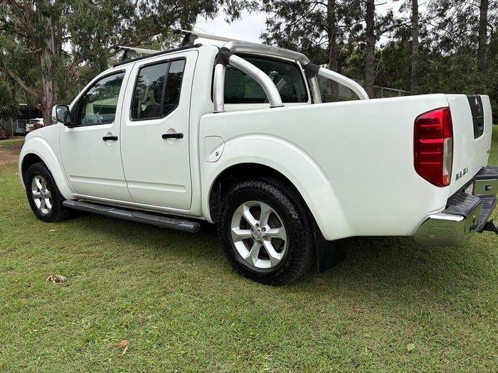 2012 Nissan Navara ST