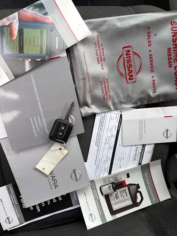 2012 Nissan Navara ST