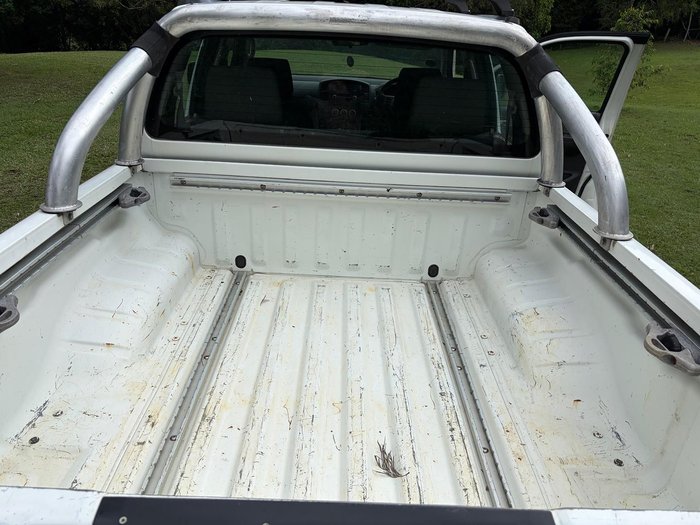 2012 Nissan Navara ST