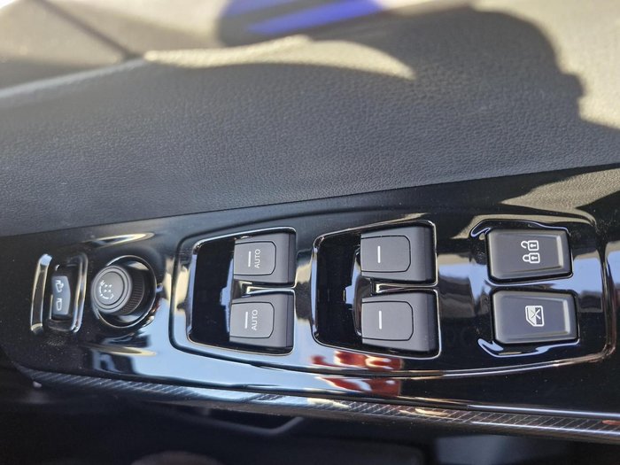 2025 KGM Musso EV 2WD Black Edge O100 MY26 Space Black