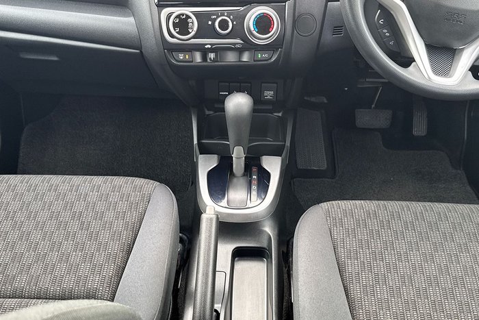 2015 Honda Jazz VTi GF MY15 Red