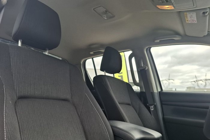 2020 Nissan Navara ST