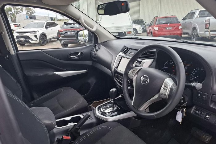 2020 Nissan Navara ST