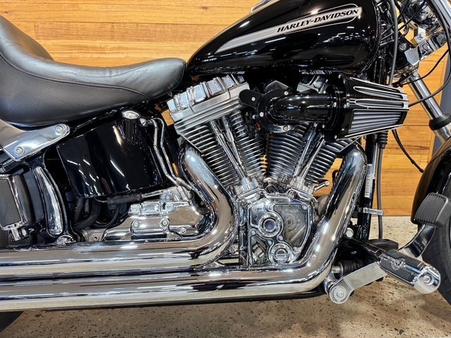 2011 HARLEY-DAVIDSON FXST SOFTAIL STANDARD