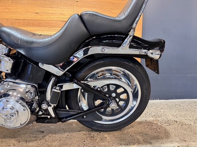 2011 HARLEY-DAVIDSON FXST SOFTAIL STANDARD