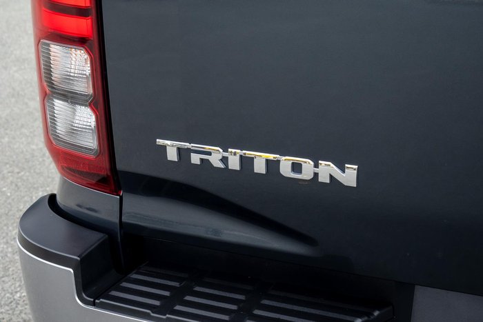 2024 Mitsubishi Triton GLS