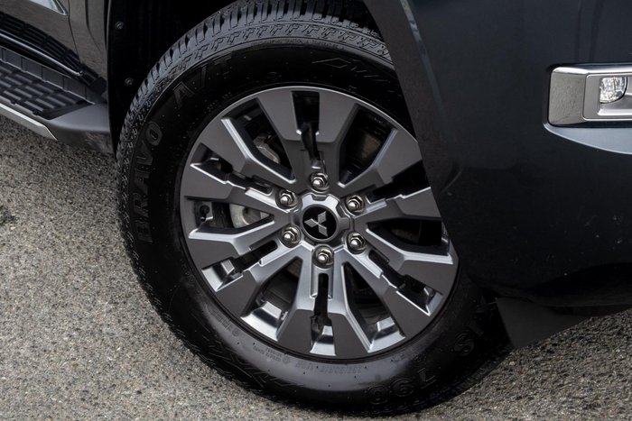 2024 Mitsubishi Triton GLS