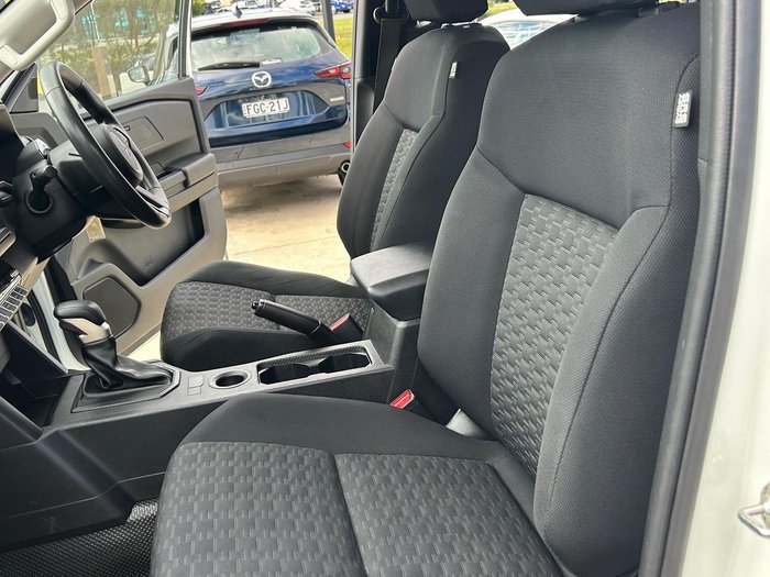 2024 Mitsubishi Triton GLX