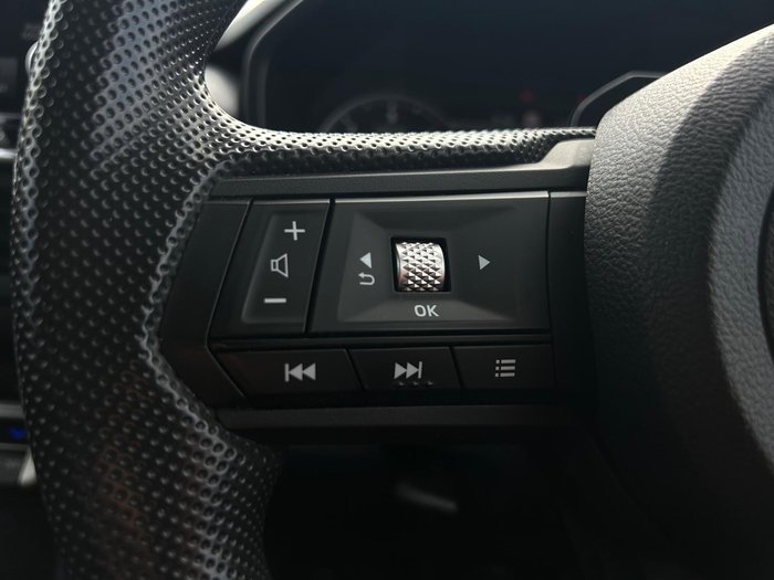 2024 Mitsubishi Triton GLX