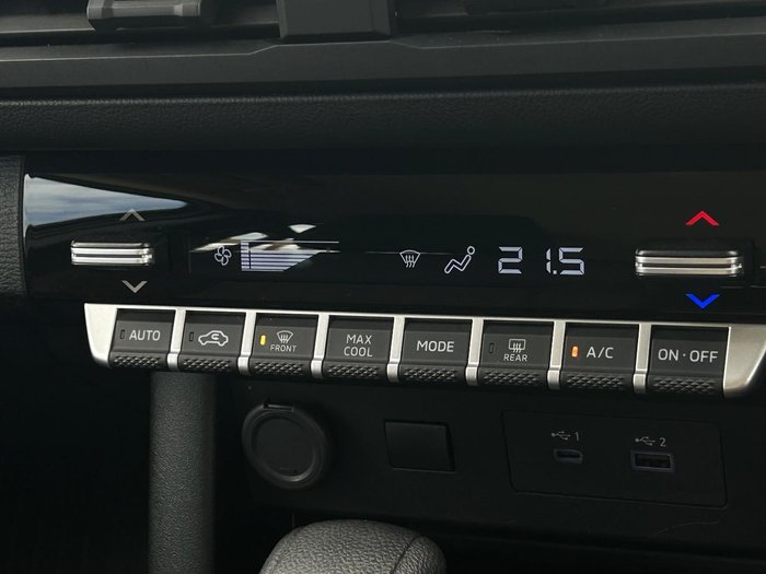 2024 Mitsubishi Triton GLX