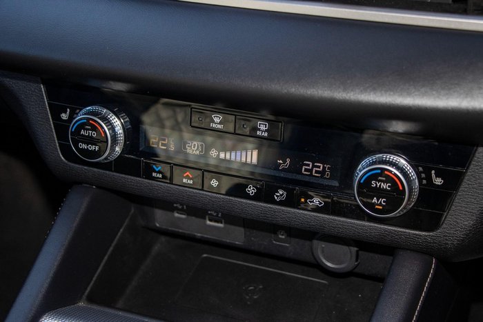 2022 Mitsubishi Outlander Exceed