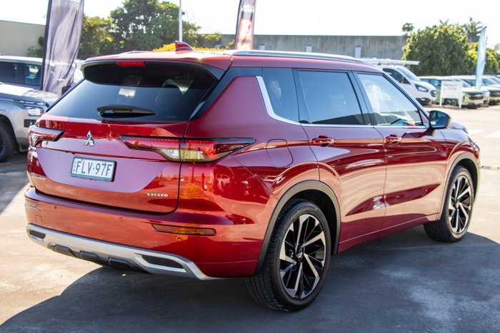 2022 Mitsubishi Outlander Exceed