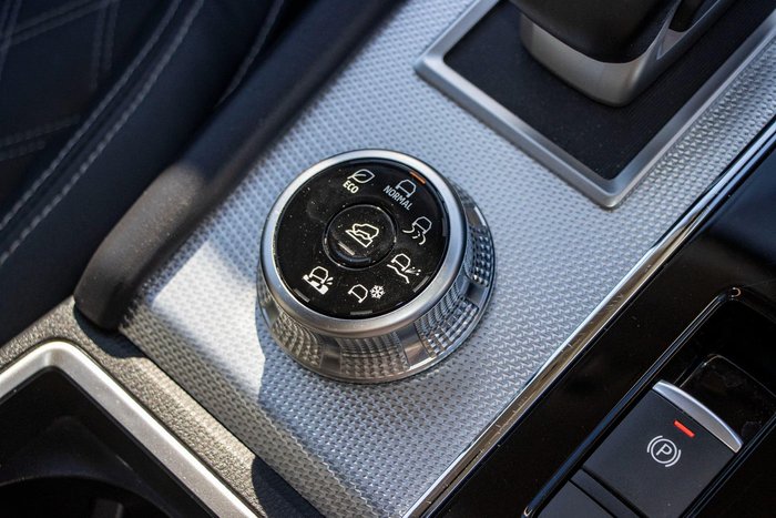 2022 Mitsubishi Outlander Exceed