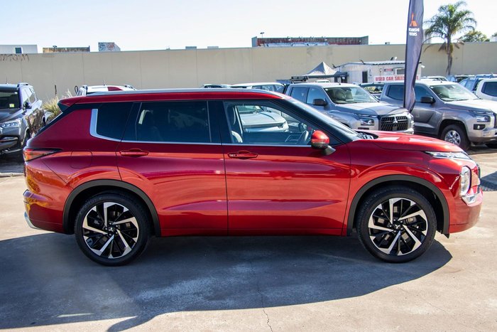 2022 Mitsubishi Outlander Exceed