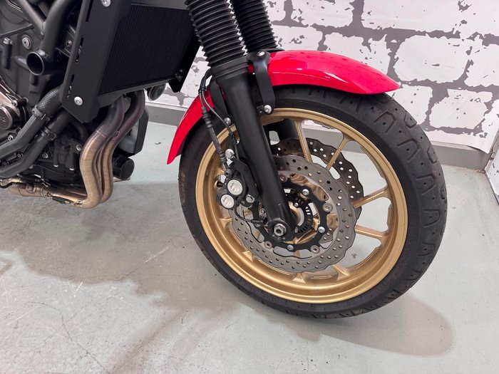 2020 Yamaha XSR700 (MTM660LA) XSR White